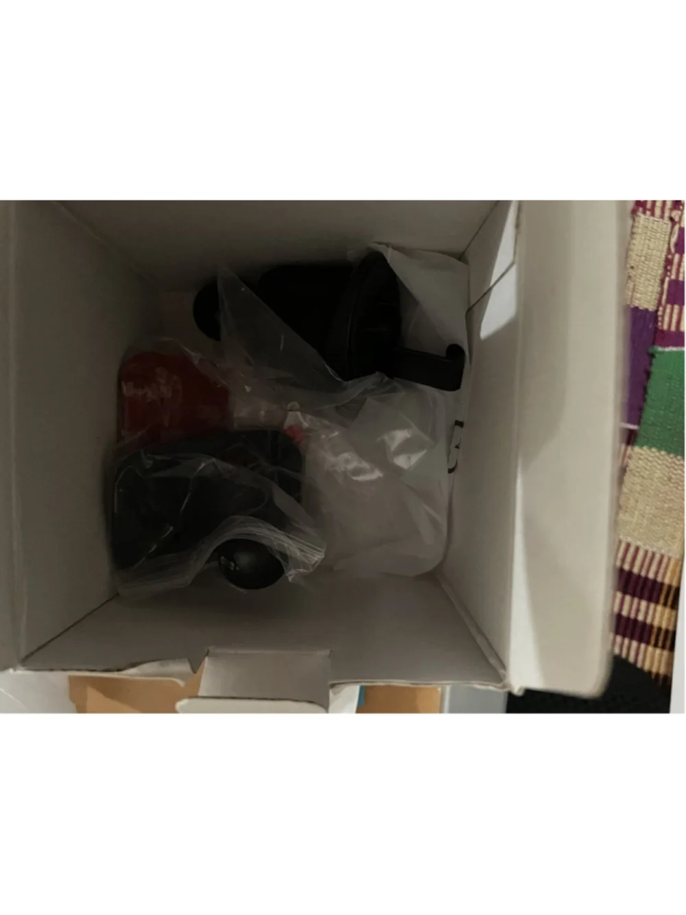 Magsafe Wireless Magnetic Car Charger Black One Hand Operation 360 deg rotation